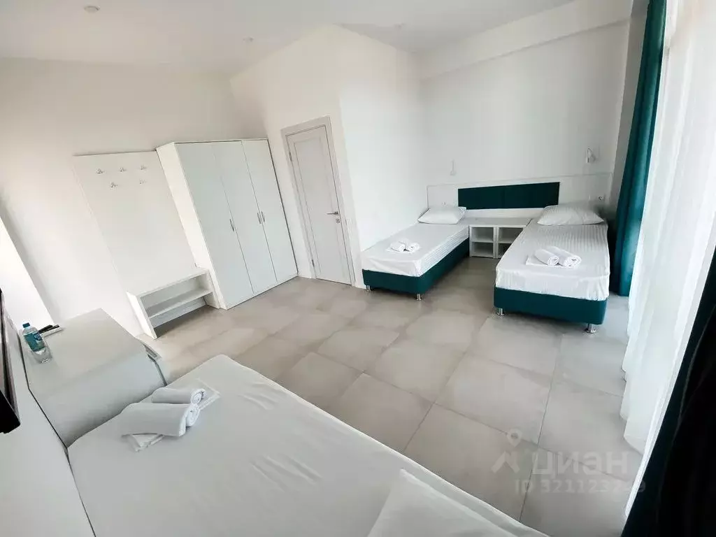 Комната Крым, Черноморский район, Оленевское с/пос, с. Оленевка ул. ... - Фото 2