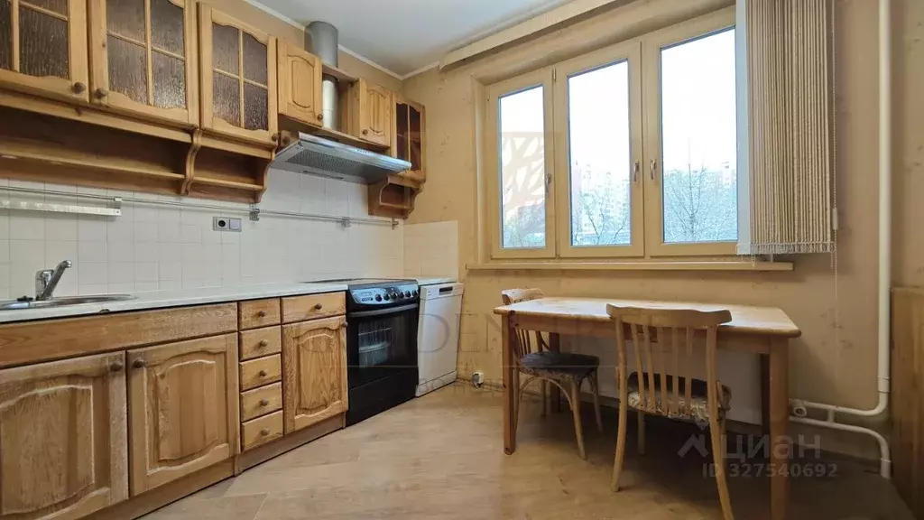 3-к кв. Москва ул. Плеханова, 25К6 (75.0 м) - Фото 0