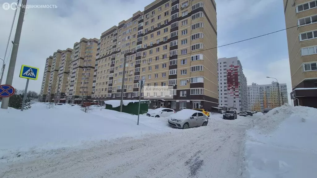 1-комнатная квартира: посёлок городского типа Свердловский, улица ... - Фото 1