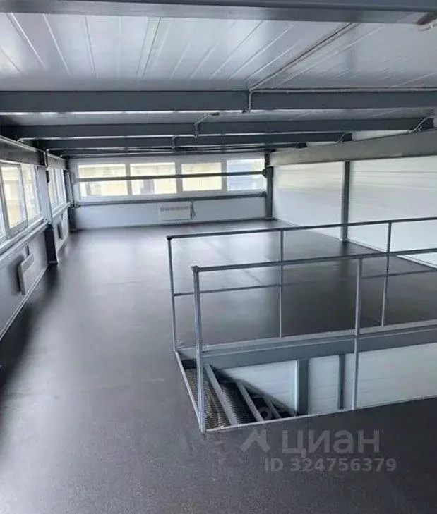 Помещение свободного назначения в Санкт-Петербург просп. Большевиков, ... - Фото 1