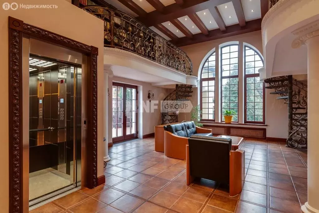 Дом в посёлок Барвиха, территория НПИЗ Барвиха (1000 м) - Фото 1