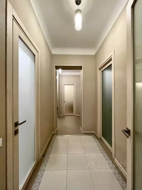 3-к кв. Омская область, Омск Спартаковская ул., 8 (95.0 м) - Фото 1