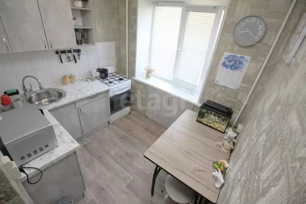 3-к кв. Вологодская область, Шексна рп, Шексна Южная мкр ул. ... - Фото 1