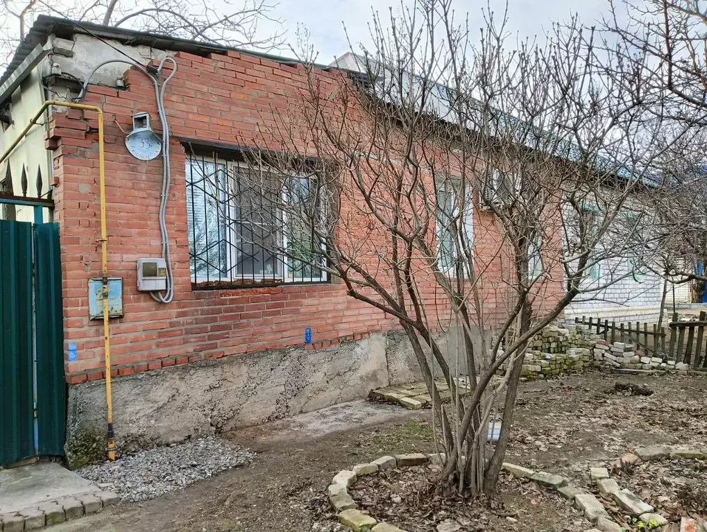 Дом в Волгоградская область, Волгоград Волочаевская ул., 33 (74 м) - Фото 1