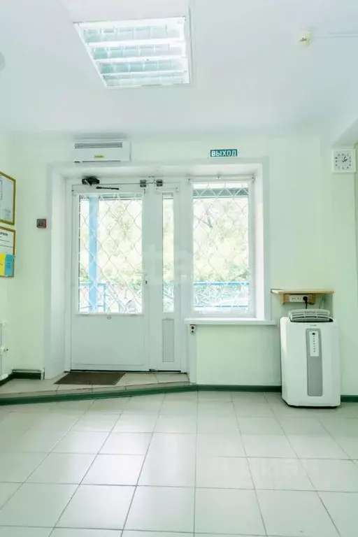 Офис в Алтайский край, Бийск ул. Воинов-интернационалистов, 100 (31 м) - Фото 1