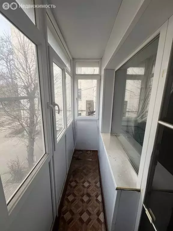 3-комнатная квартира: Волгоград, улица 64-й Армии, 22Б (55.7 м) - Фото 1