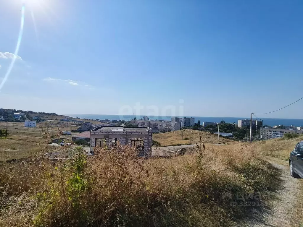 Участок в Крым, Щелкино Ленинский район, ул. Горная (10.0 сот.) - Фото 1