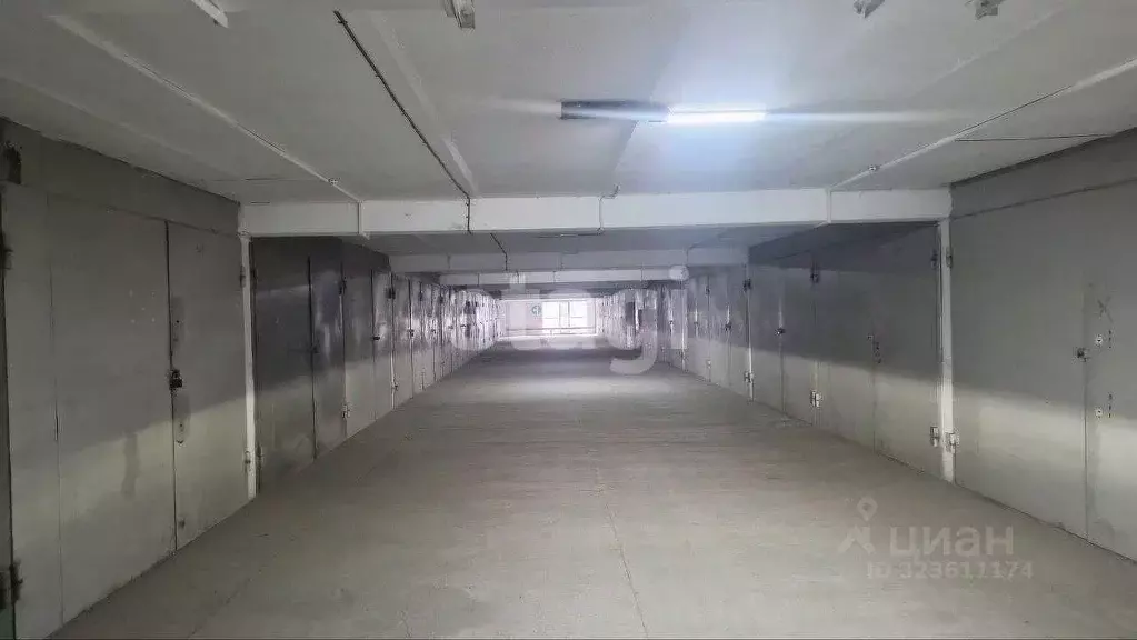 Гараж в Тюменская область, Тюмень ул. 50 лет Октября, 12 (19 м) - Фото 1