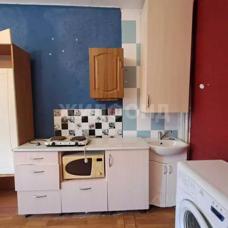 Комната Новосибирская область, Новосибирск ул. Ватутина, 33 (15.0 м) - Фото 0