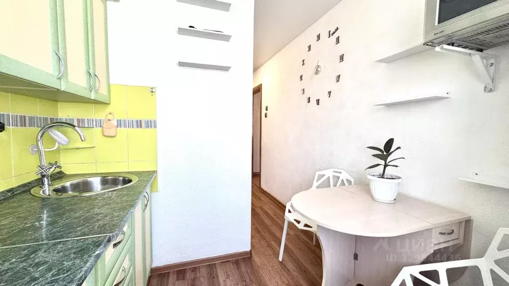 2-к кв. Иркутская область, Иркутск Байкальская ул., 222 (42.9 м) - Фото 1