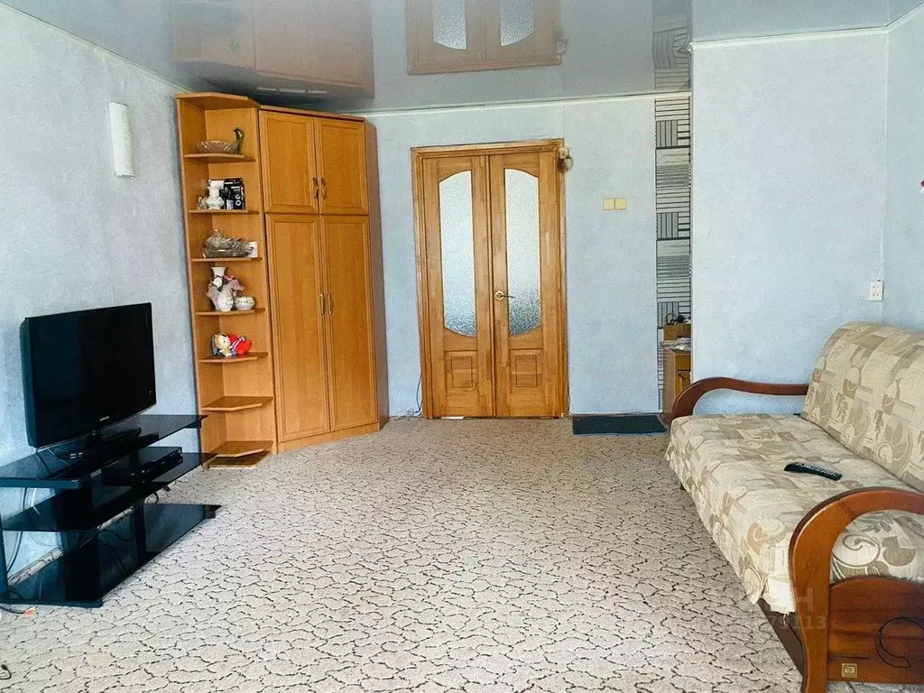 2-к кв. Челябинская область, Сатка ул. 50 лет ВЛКСМ, 17 (43.0 м) - Фото 1