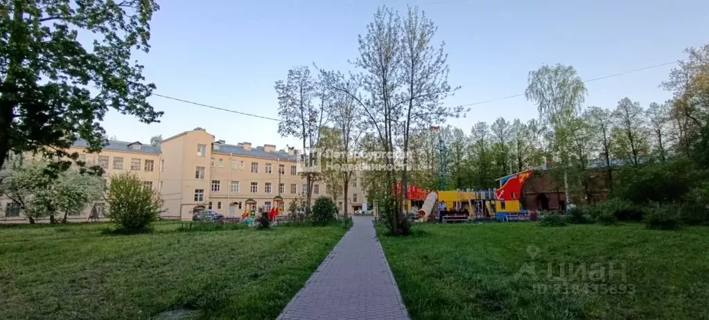 Комната Санкт-Петербург пос. Стрельна, Санкт-Петербургское ш., 84а ... - Фото 0