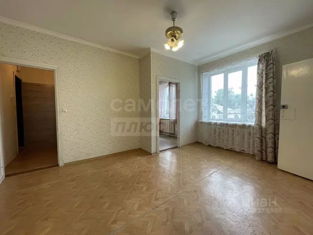 3-к кв. Оренбургская область, Оренбург ул. Яицкая, 35А (38.4 м) - Фото 0