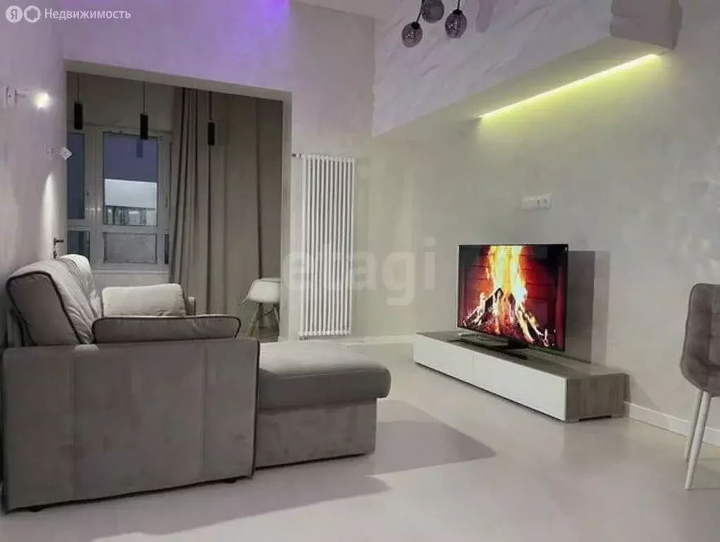 2-комнатная квартира: Пермь, улица Революции, 24 (44 м) - Фото 1