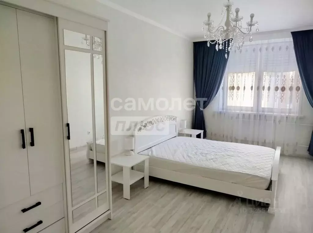 2-к кв. Брянская область, Брянск ул. Горбатова, 47 (72.0 м) - Фото 1