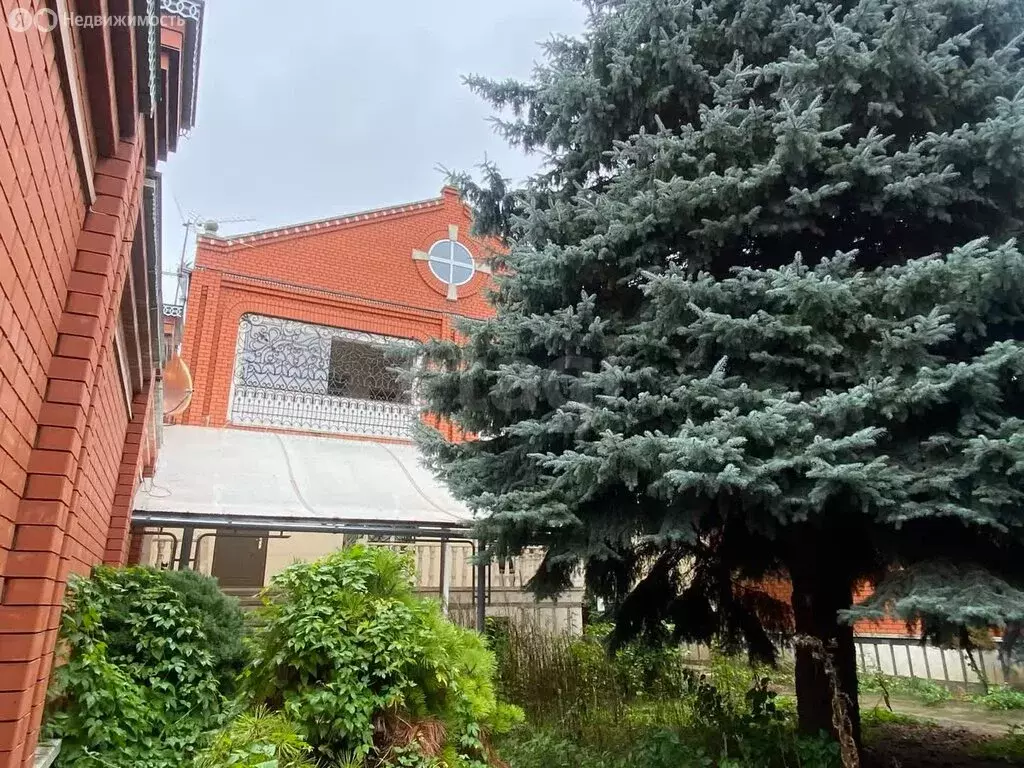 Дом в Беслан, Бесланская улица (400 м) - Фото 1