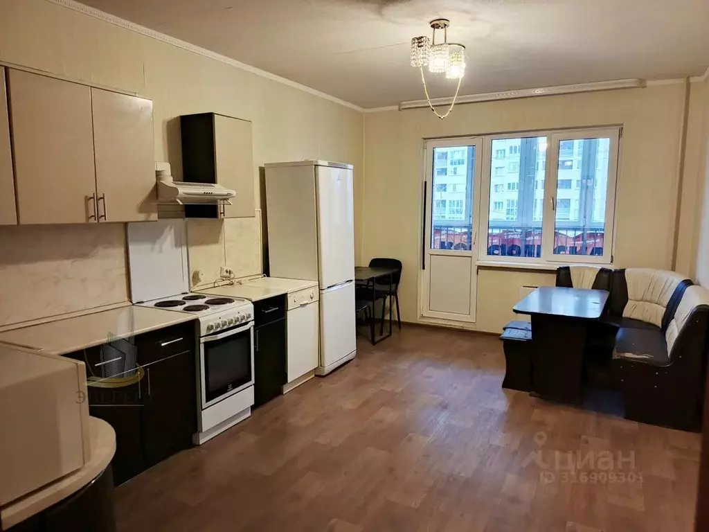 3-к кв. Московская область, Королев ул. Академика Легостаева, 4к3 ... - Фото 0
