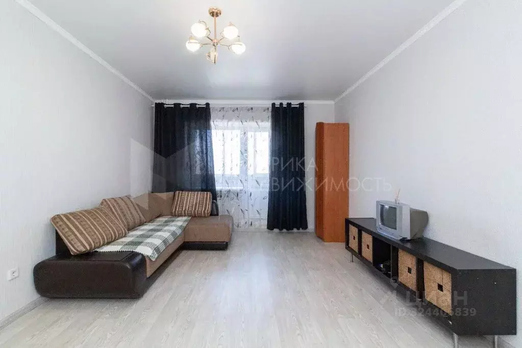 1-к кв. Тюменская область, Тюмень Широтная ул., 209 (43.6 м) - Фото 1