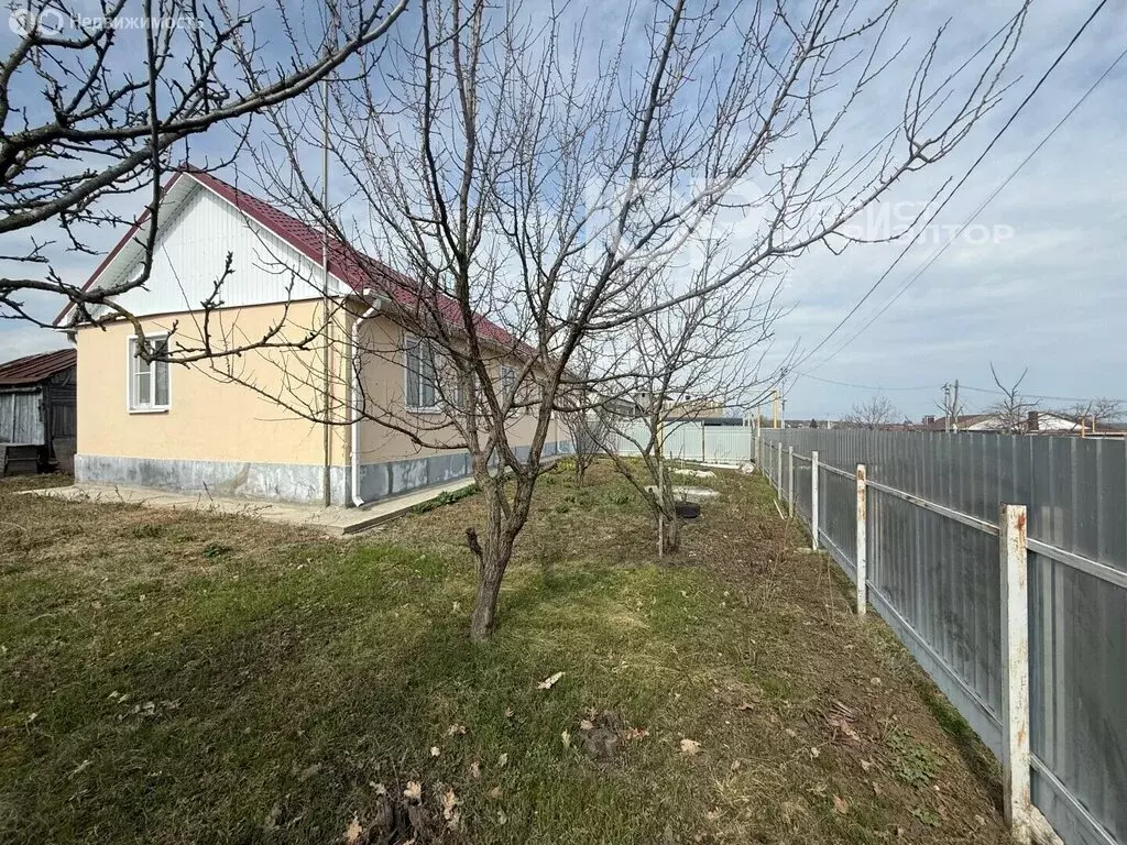 Дом в село Берёзово, Студенческая улица (80 м) - Фото 2