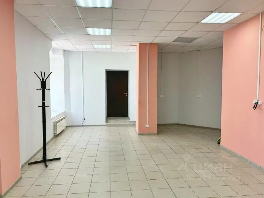 Офис в Саратовская область, Саратов ул. Имени Н.Г. Чернышевского, 50А ... - Фото 2