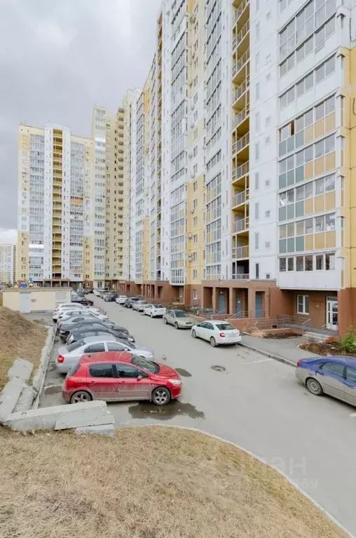 3-к кв. Челябинская область, Челябинск Университетская Набережная ул., ... - Фото 0