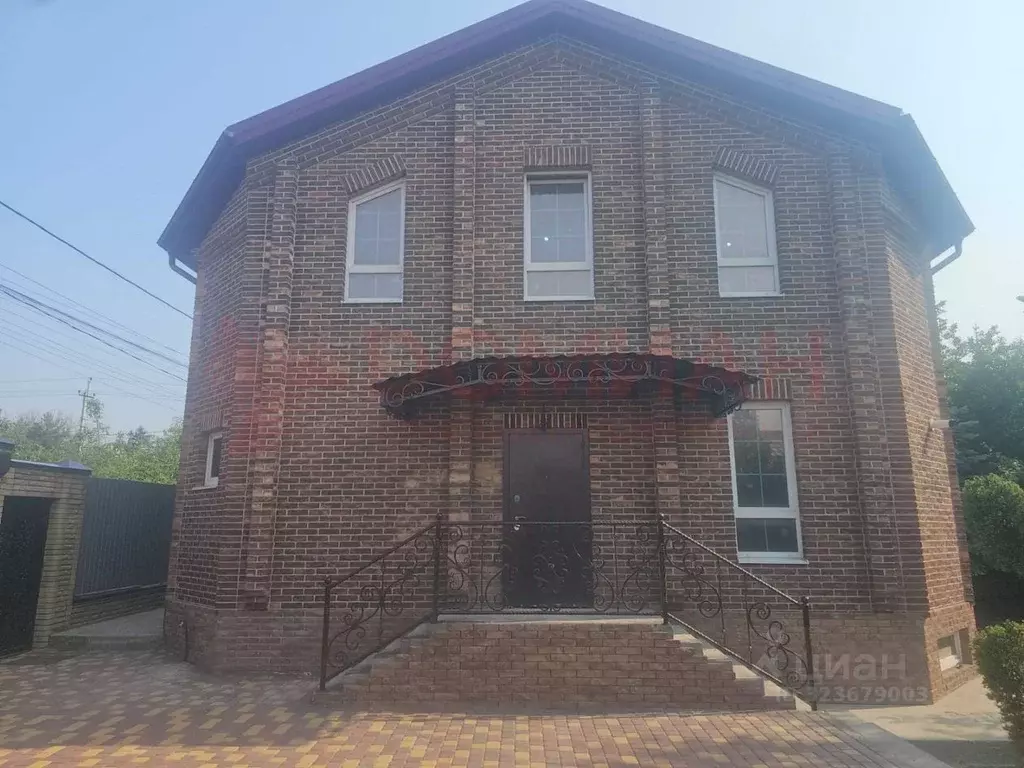 Дом в Ростовская область, Ростов-на-Дону 4-й Стремительный пер., 3 ... - Фото 1