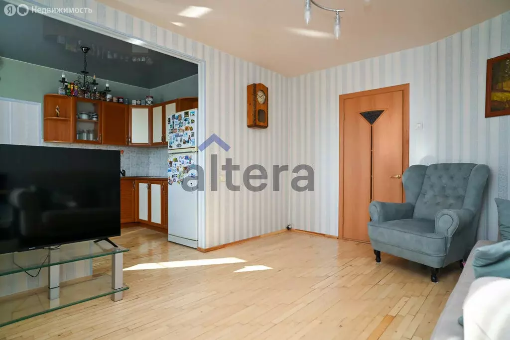 3-комнатная квартира: Казань, Енисейская улица, 8 (62.4 м) - Фото 1