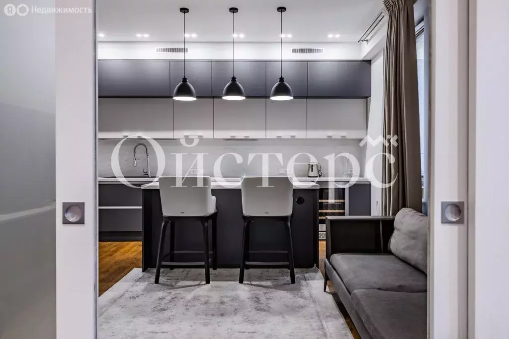 4-комнатная квартира: Санкт-Петербург, Смольная набережная, 12 (110 м) - Фото 0