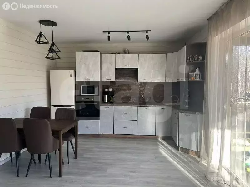 Дом в посёлок Светлый, Цветная улица (90 м) - Фото 1