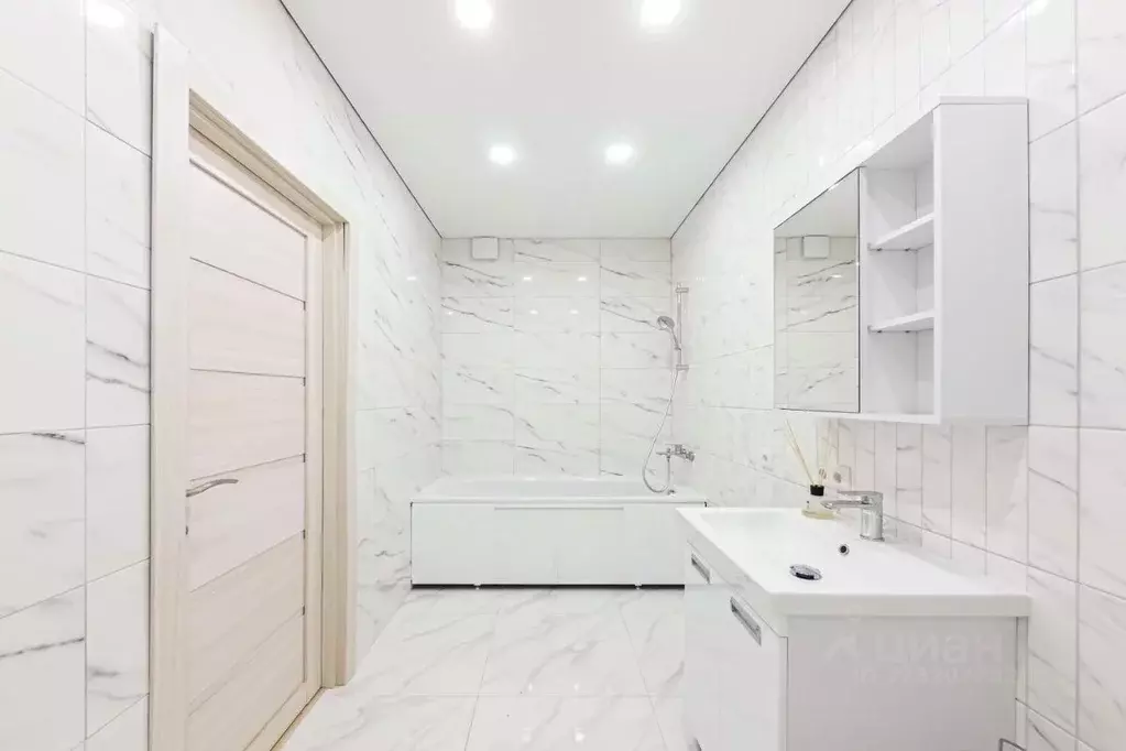 1-к кв. Свердловская область, Екатеринбург пер. Шадринский, 14к1 (43.0 ... - Фото 0