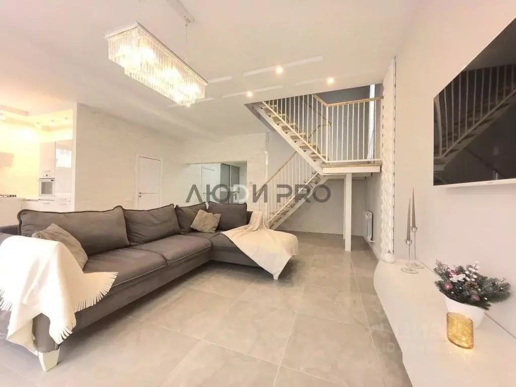 Дом в Саратовская область, Саратов ул. Самойловская, 61 (200 м) - Фото 1