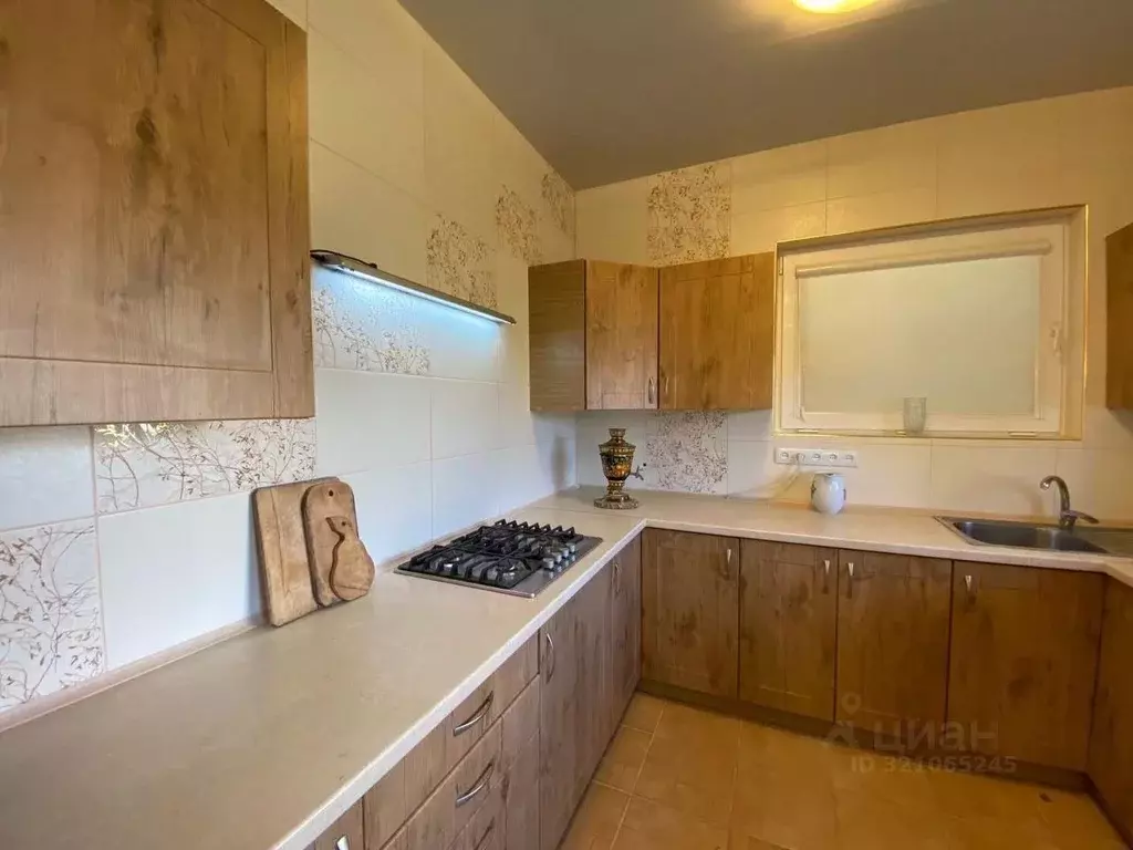Дом в Севастополь ш. Качинское, 36 (100 м) - Фото 0