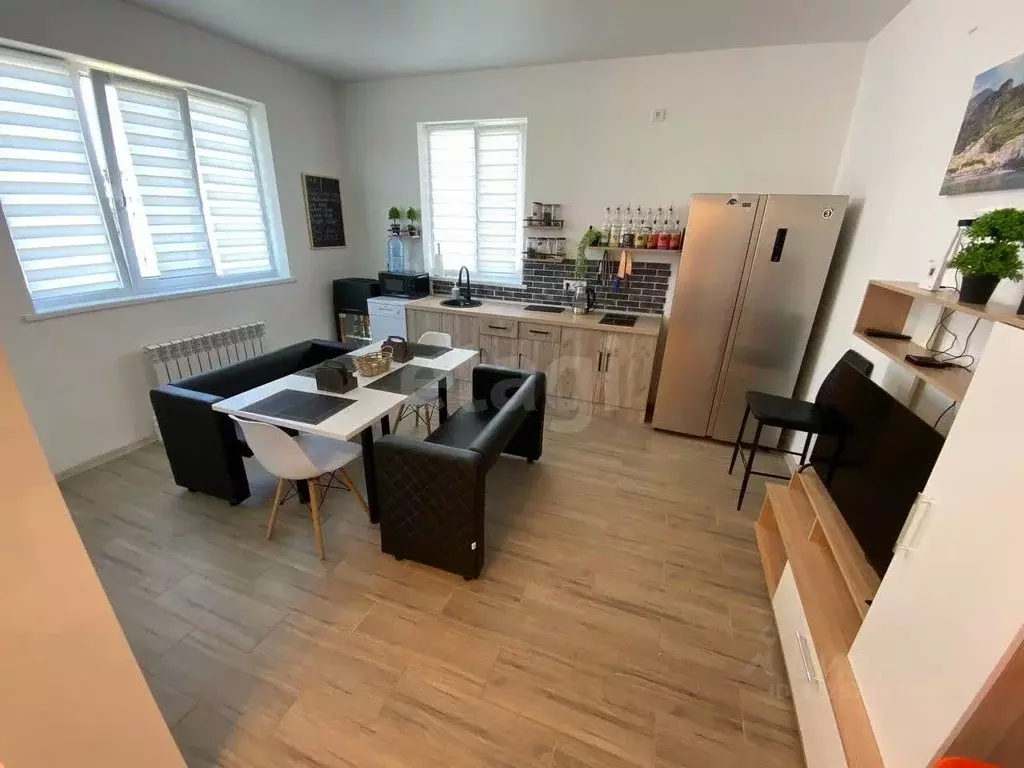 Дом в Калининградская область, Пионерский ул. Цветочная (110 м) - Фото 1