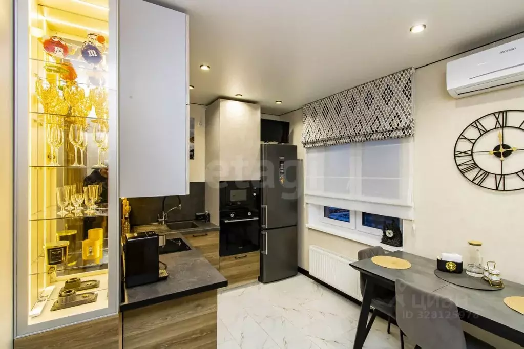 1-к кв. Тюменская область, Тюмень Харьковская ул., 74 (33.2 м) - Фото 1