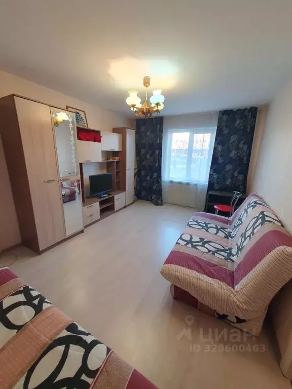 1-к кв. Удмуртия, Ижевск Удмуртская ул., 151 (30.0 м) - Фото 1