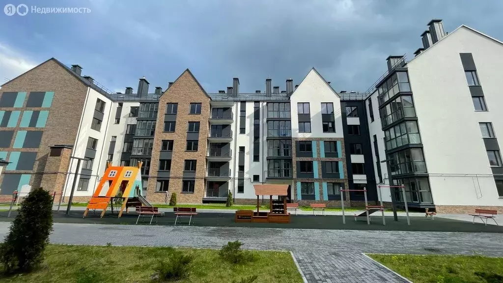 3-комнатная квартира: Светлогорск, Новая улица, 30 (90.42 м) - Фото 1