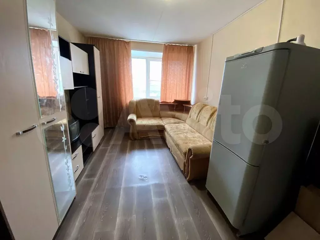 Комната 17 м в 8-к., 6/9 эт. - Фото 1