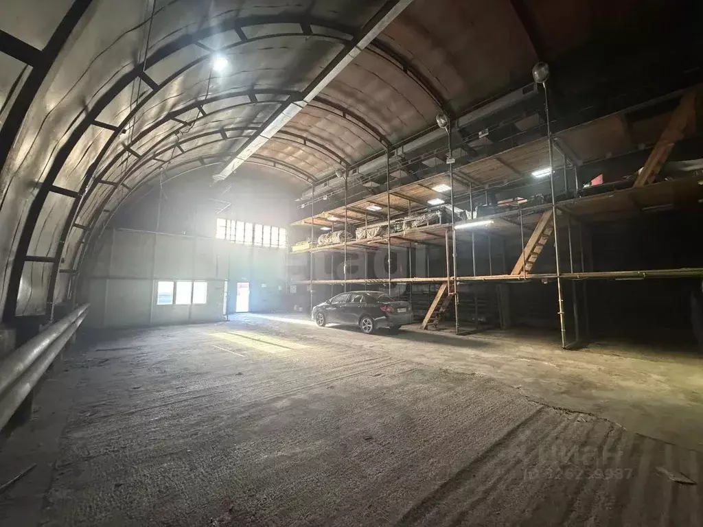 Склад в Тюменская область, Тюмень ул. 50 лет Октября, 111с2 (300 м) - Фото 1