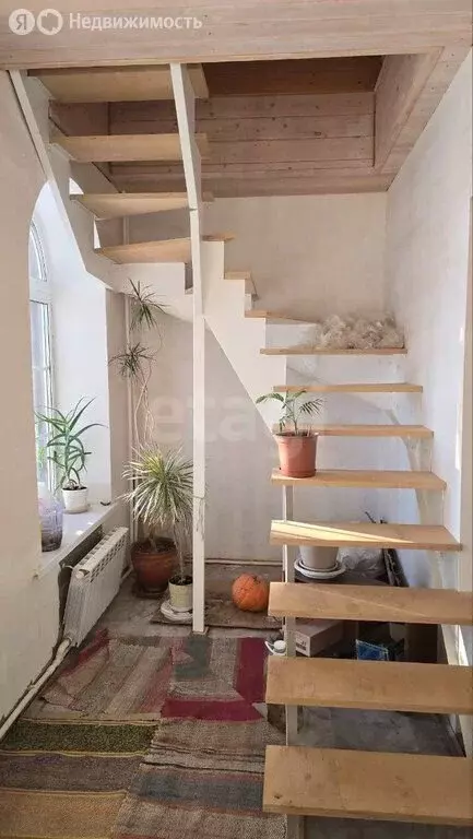 Дом в посёлок городского типа Богандинский, улица Кузнецова (250 м) - Фото 1