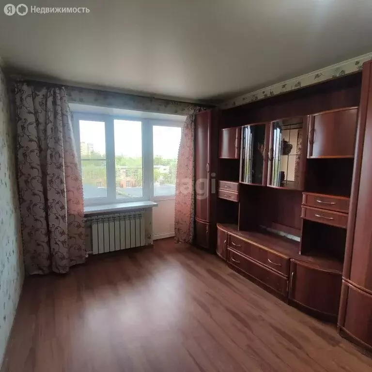 3-комнатная квартира: Астрахань, улица Софьи Перовской, 75 (55.1 м) - Фото 1