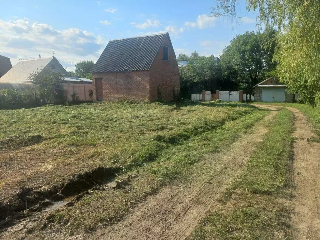 Дом в Адыгея, Тахтамукайский район, Старобжегокайское с/пос, Первомаец ... - Фото 1