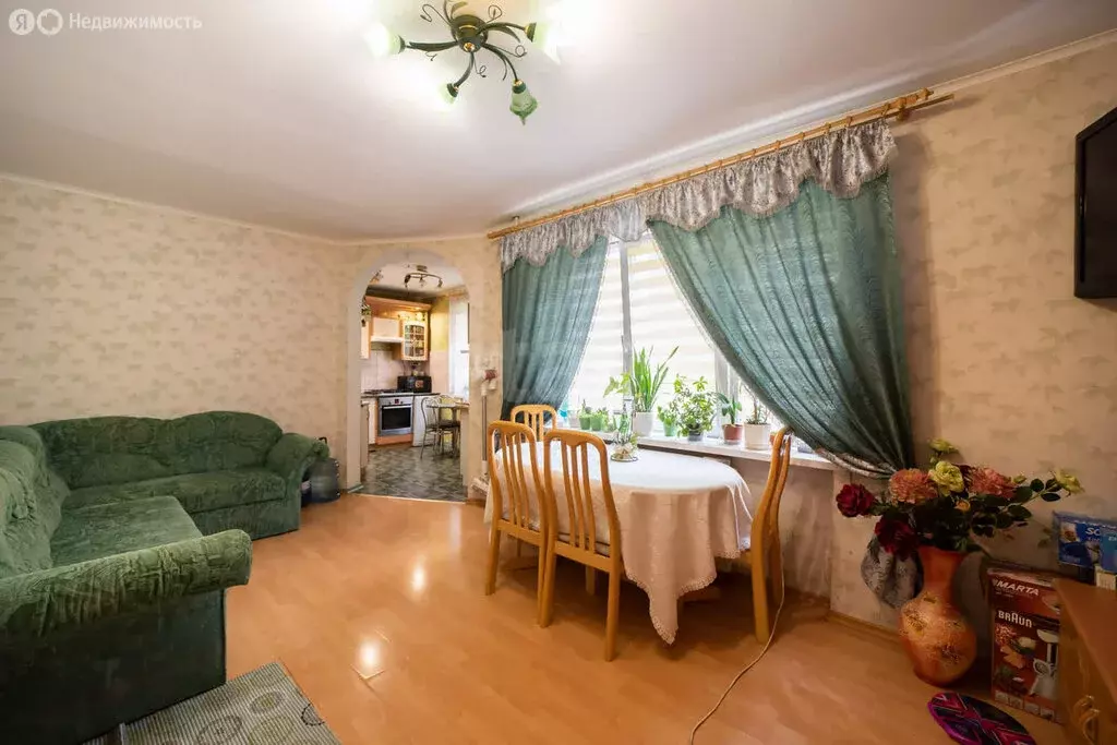 4-комнатная квартира: Калининград, Киевская улица, 115 (88.4 м) - Фото 0