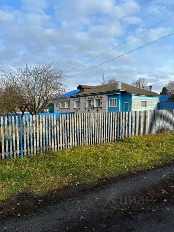 Дом в Нижегородская область, Дивеевский муниципальный округ, с. ... - Фото 1