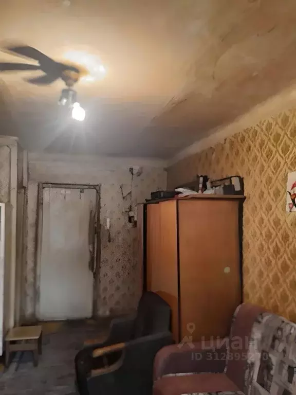 Комната Омская область, Омск ул. Петра Ильичева, 2 (17.6 м) - Фото 1