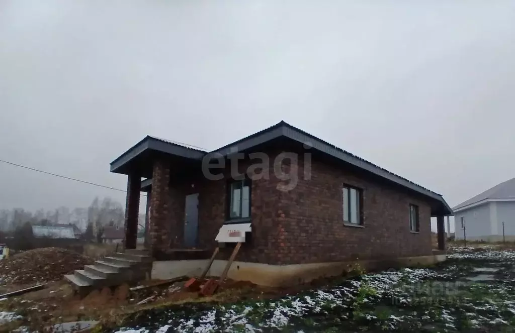 Дом в Башкортостан, Уфимский район, Дмитриевский сельсовет, д. ... - Фото 2