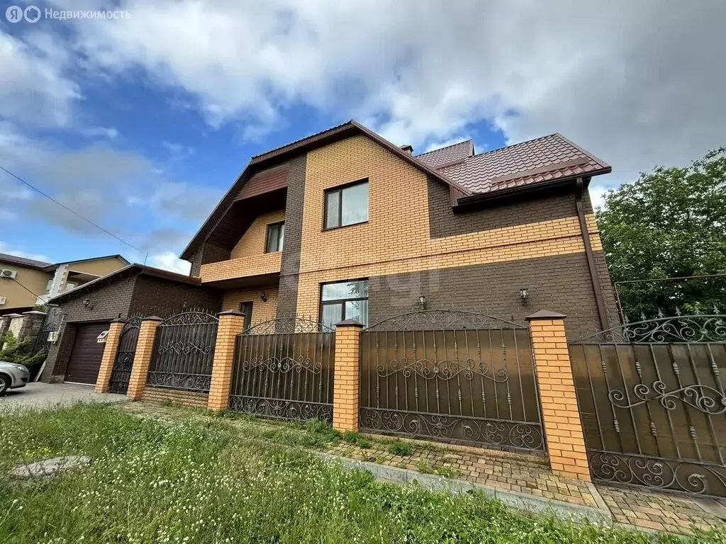 Дом в Валуйки, улица Тимирязева (221 м) - Фото 1