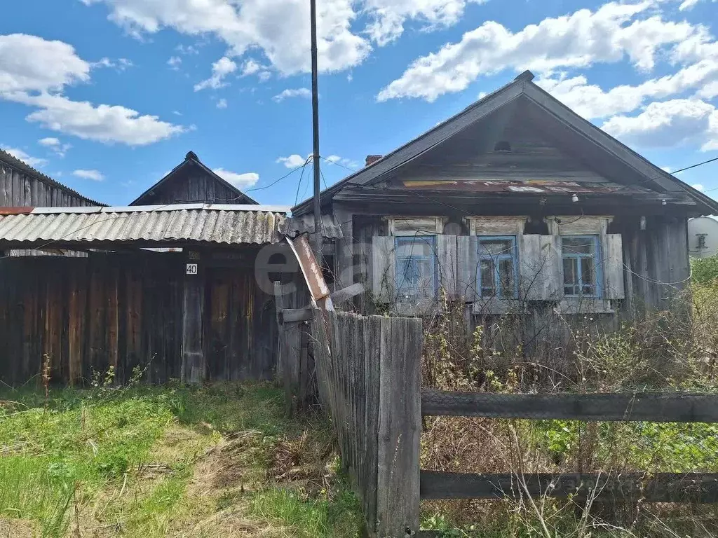Дом в Свердловская область, Горноуральский муниципальный округ, с. ... - Фото 1