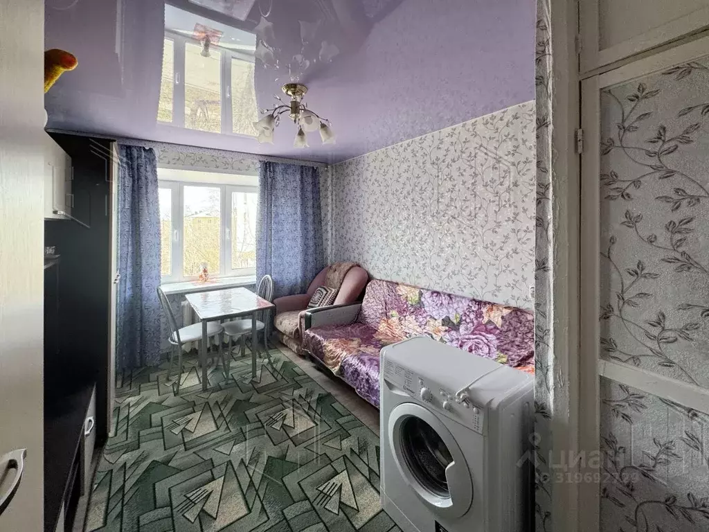 Комната Свердловская область, Полевской ул. Свердлова, 10 (11.6 м) - Фото 0