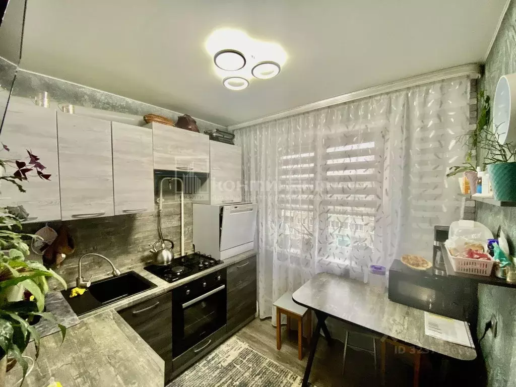 2-к кв. Владимирская область, Ковров ул. Космонавтов, 6/3 (46.0 м) - Фото 1