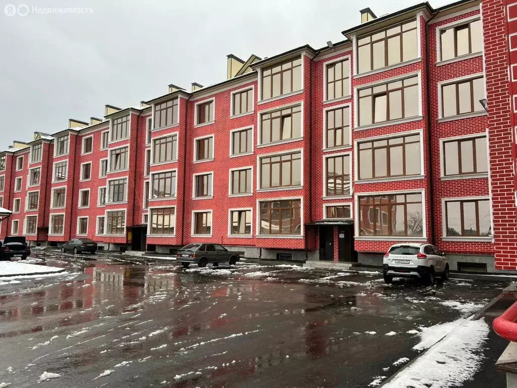 3-комнатная квартира: Нальчик, улица Шогенова, 75 (82 м) - Фото 1